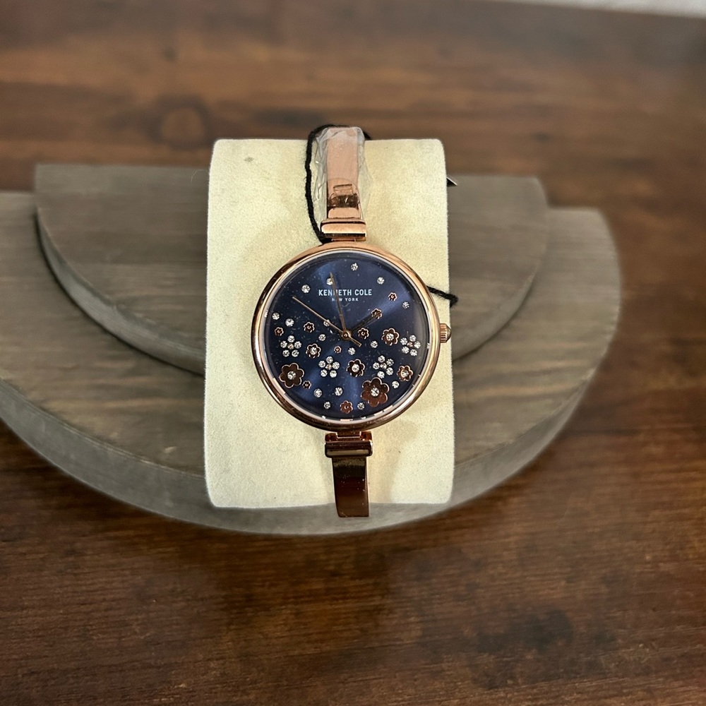 Kenneth Cole Womens Watch Floral Design Dial Blue- Rose gold metal band Reg $95